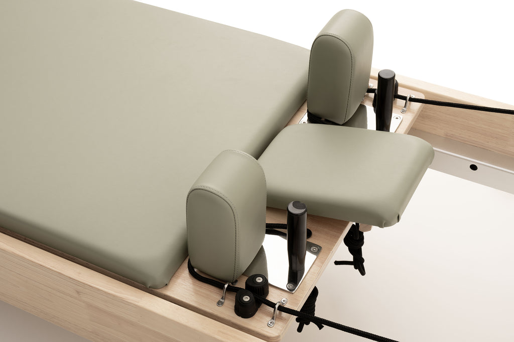 Lettino Reformer classico in legno Mooma